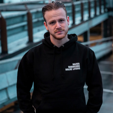 Elitepauper hoodie vier keer bier (en slipper)